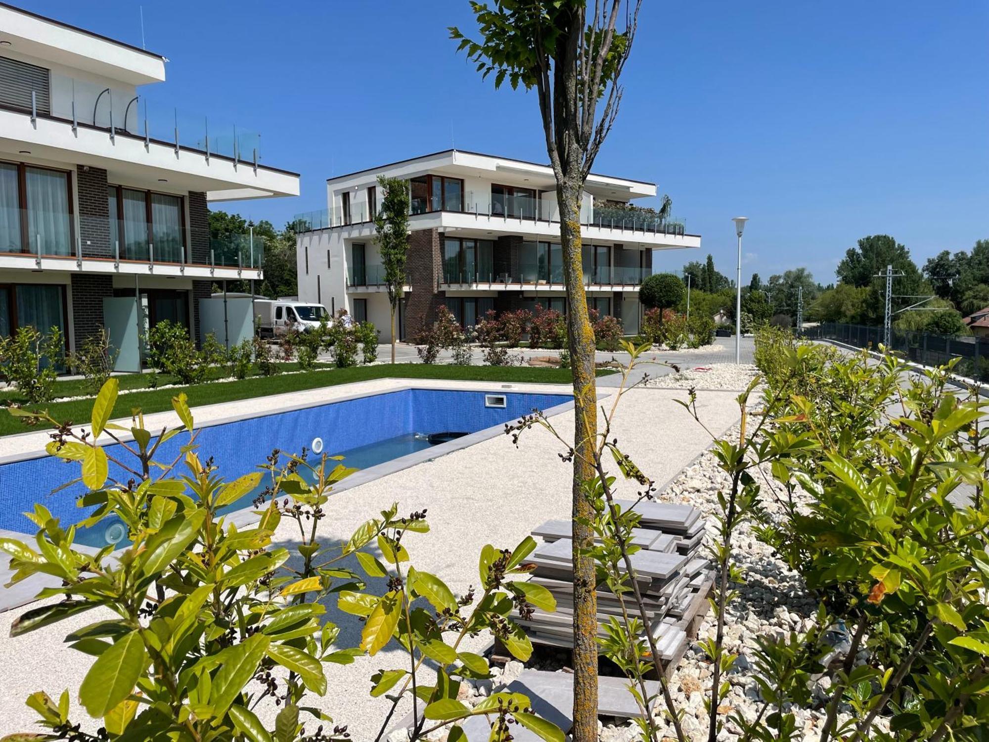 Panorama Superior Apartments - Pool, Garden, Parking Балатональмади Экстерьер фото